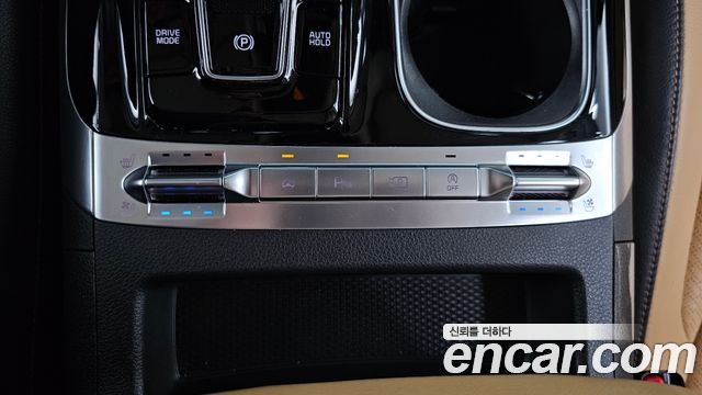 Kia Canival 2021 — photo 29