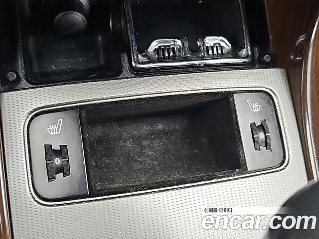 Hyundai Grandeur 2010 — photo 16