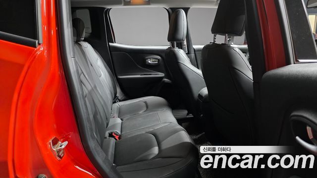 Jeep Renegade 2020 — photo 11