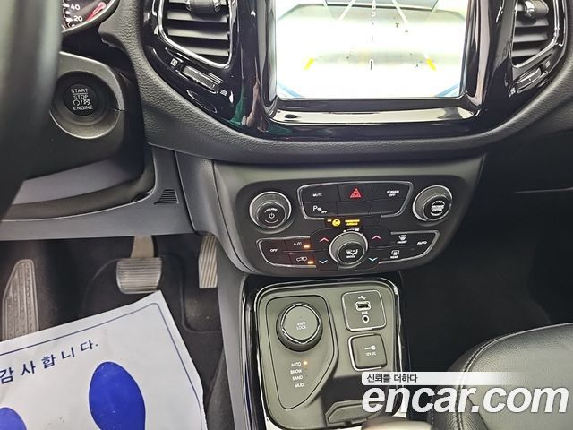 Jeep Compass 2018 — photo 10