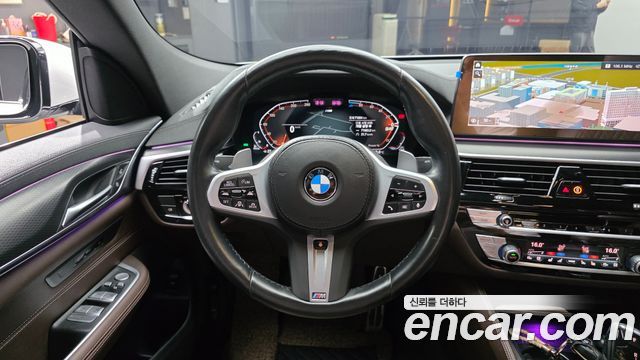 BMW Gran Turismo 2023 — photo 18