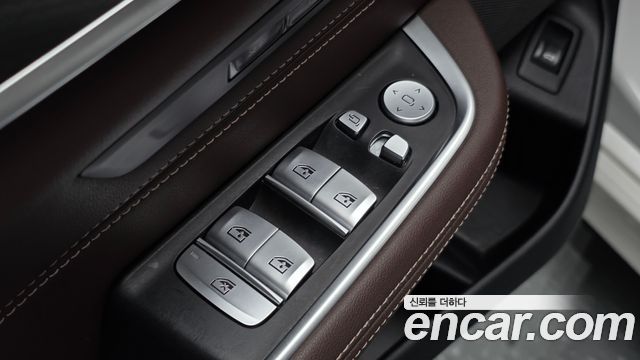 BMW Gran Turismo 2023 — photo 20