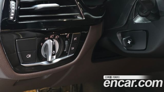 BMW Gran Turismo 2023 — photo 21