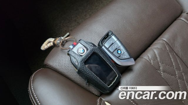 BMW Gran Turismo 2023 — photo 36