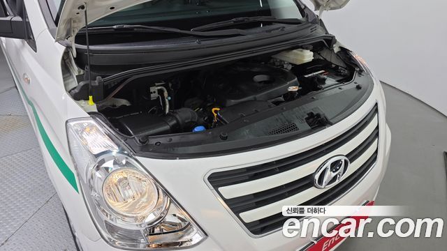 Hyundai Starex 2016 — photo 6