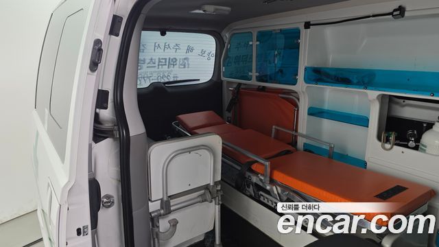 Hyundai Starex 2016 — photo 11