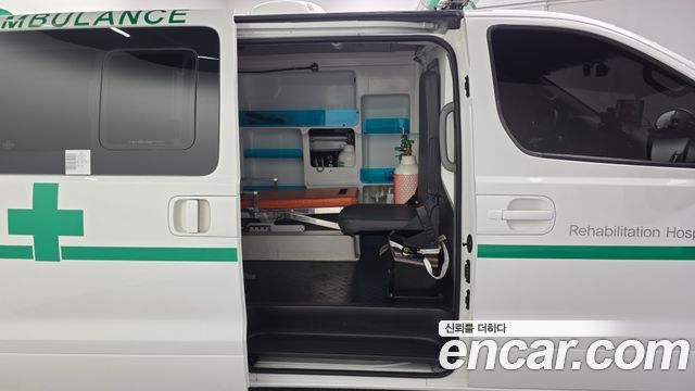 Hyundai Starex 2016 — photo 12