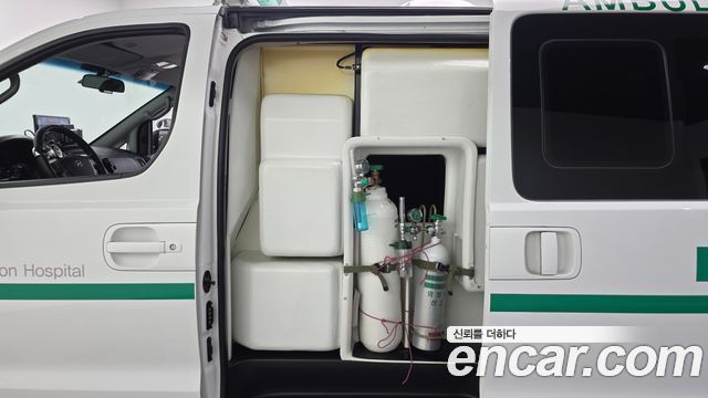 Hyundai Starex 2016 — photo 13