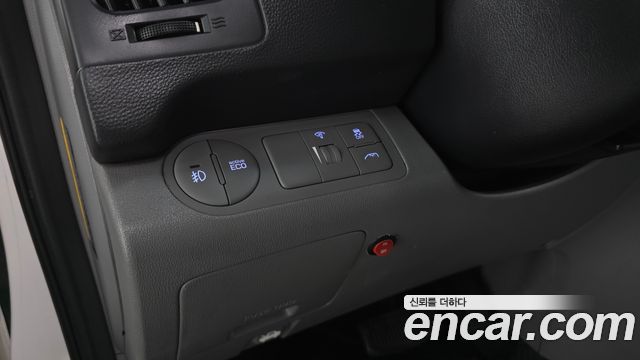 Hyundai Starex 2016 — photo 20