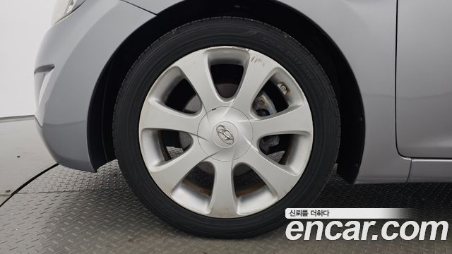 Hyundai AVANTE 2011 — photo 5