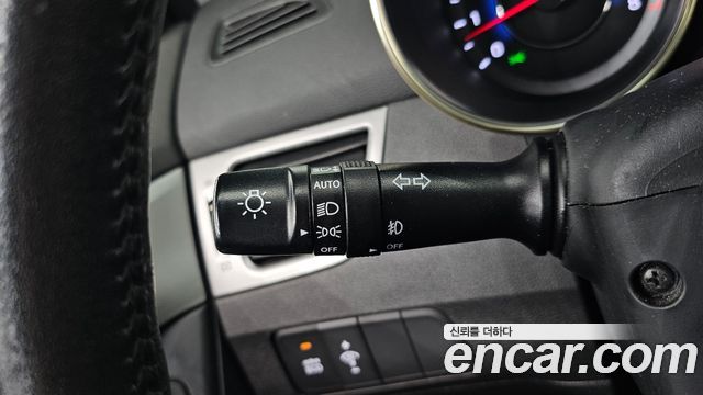 Hyundai AVANTE 2011 — photo 25