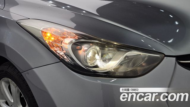 Hyundai AVANTE 2011 — photo 8