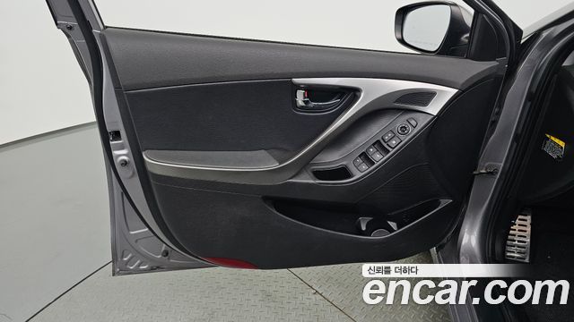Hyundai AVANTE 2011 — photo 14
