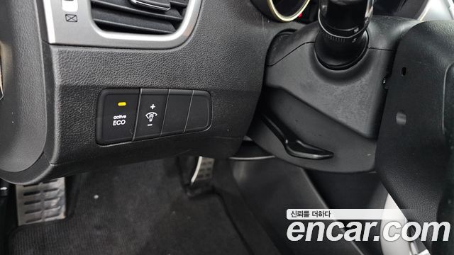 Hyundai AVANTE 2011 — photo 27