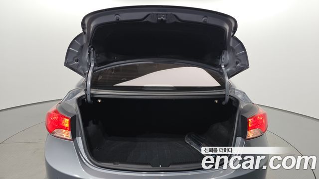 Hyundai AVANTE 2011 — photo 30
