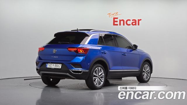 Volkswagen T-Roc 2021 — photo 2