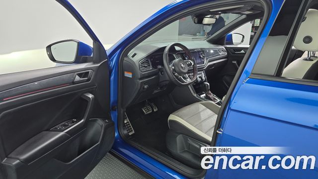 Volkswagen T-Roc 2021 — photo 13