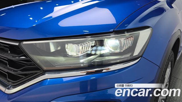 Volkswagen T-Roc 2021 — photo 8