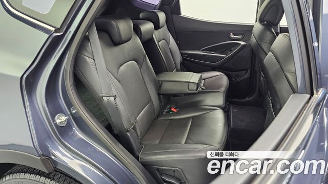Hyundai Santafe 2017 — photo 17