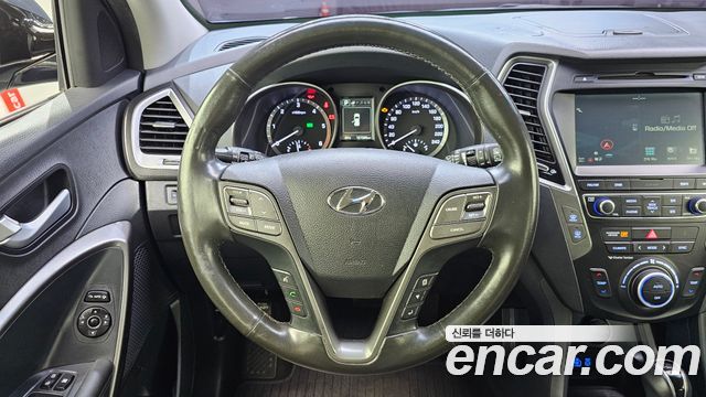 Hyundai Santafe 2017 — photo 19