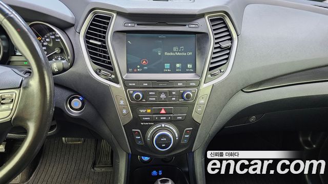 Hyundai Santafe 2017 — photo 20