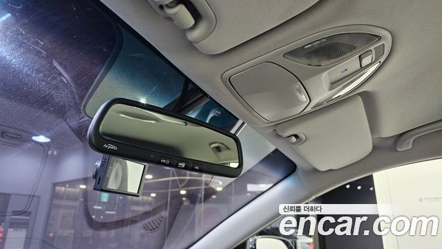 Hyundai Santafe 2017 — photo 26