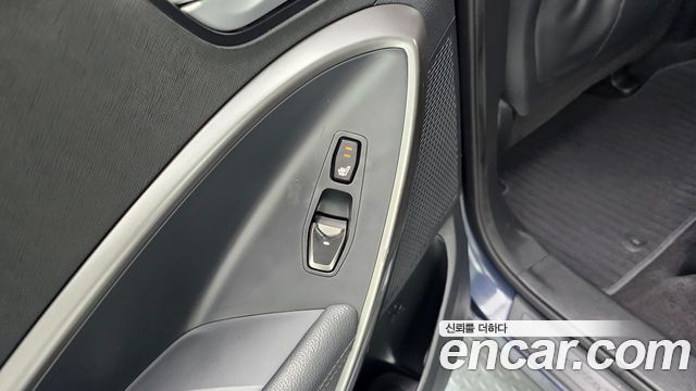 Hyundai Santafe 2017 — photo 27