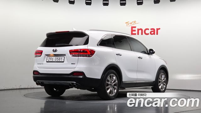 Kia Sorento 2016 — photo 2