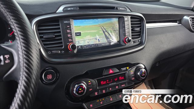 Kia Sorento 2016 — photo 16