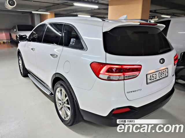 Kia Sorento 2016 — photo 3
