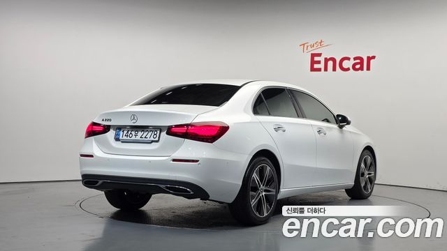 Mercedes-Benz A-Class 2025 — photo 2