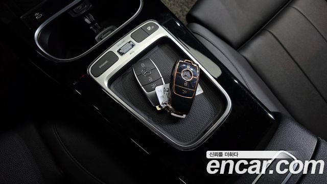 Mercedes-Benz A-Class 2025 — photo 23