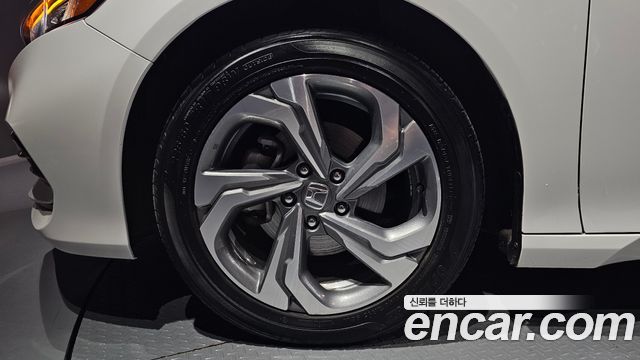 Honda Accord 2018 — photo 5