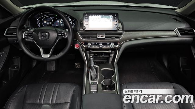 Honda Accord 2018 — photo 10