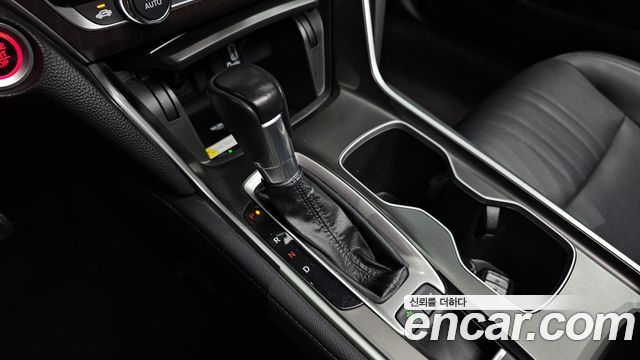 Honda Accord 2018 — photo 12