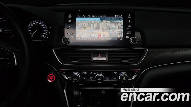 Honda Accord 2018 — photo 20