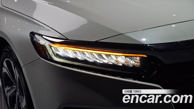 Honda Accord 2018 — photo 8