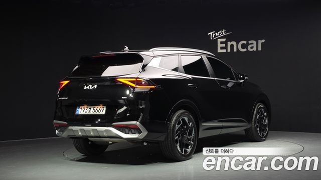 Kia Sportage 2023 — photo 2