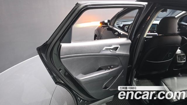 Kia Sportage 2023 — photo 15