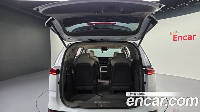 Kia Canival 2021 — photo 20