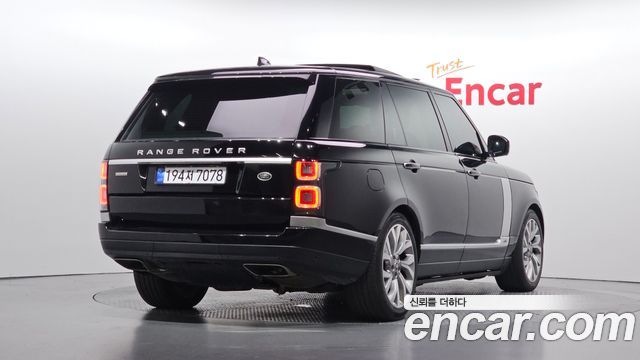 Land Rover Range Rover 2019 — photo 2