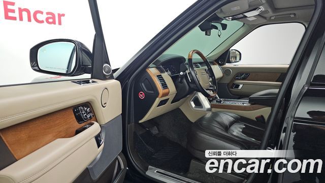 Land Rover Range Rover 2019 — photo 10