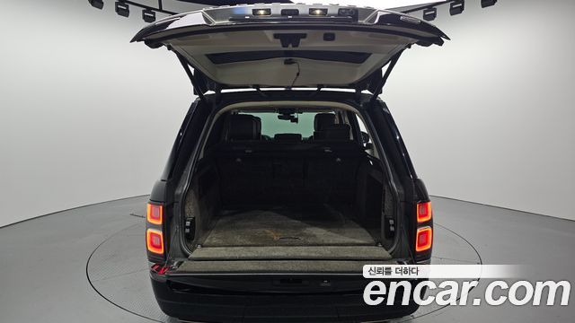 Land Rover Range Rover 2019 — photo 20