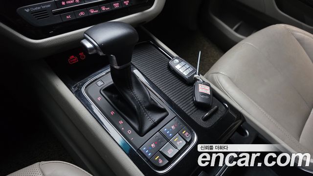 Kia Canival 2018 — photo 12