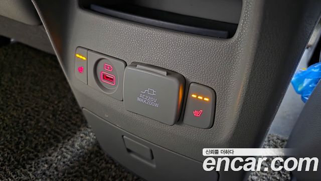 Kia Canival 2018 — photo 23