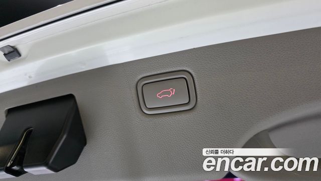 Kia Canival 2018 — photo 24