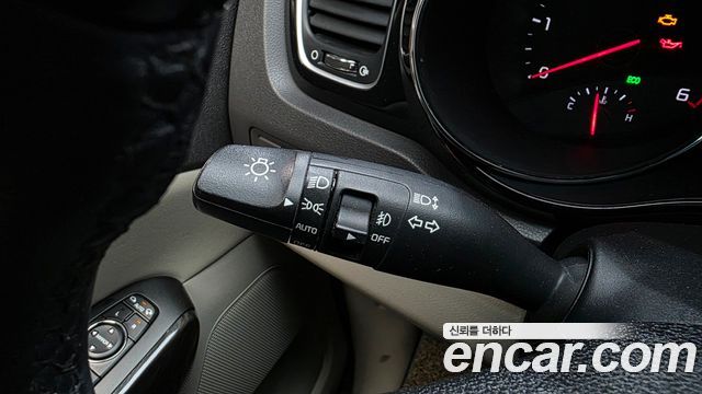 Kia Canival 2018 — photo 25