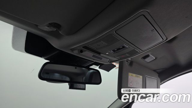 Land Rover Discovery Sport 2019 — photo 23