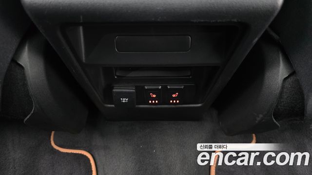Land Rover Discovery Sport 2019 — photo 24