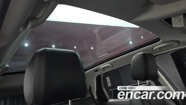 Land Rover Discovery Sport 2019 — photo 25